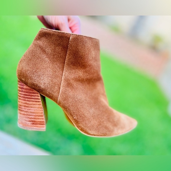 Steve Madden women’s booties size 9 leather upper - Picture 9 of 11